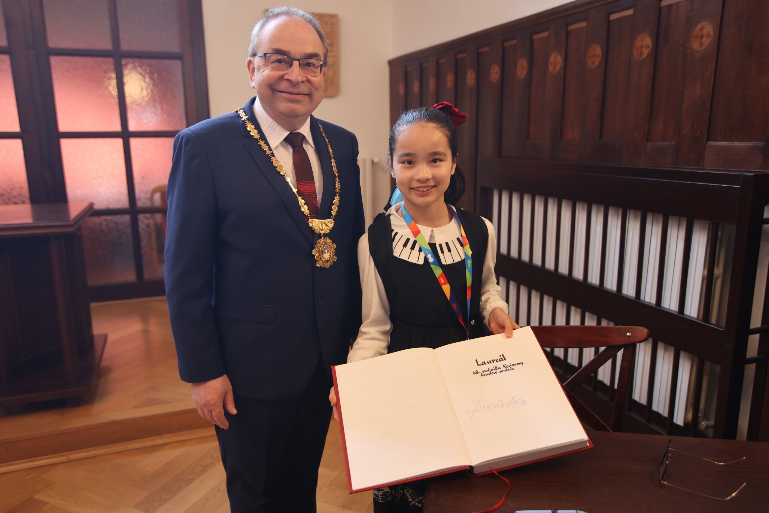 Přijetí vítězů a účastníků starostou města, Hernychova vila